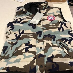 Canada goose nwt ladies freestyle vest large